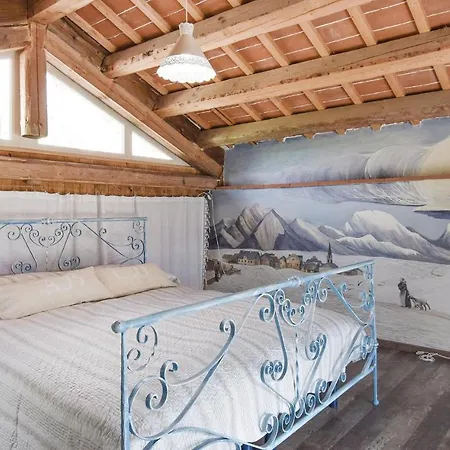 Holiday home La Casetta Dipinta Paderno (Belluno)